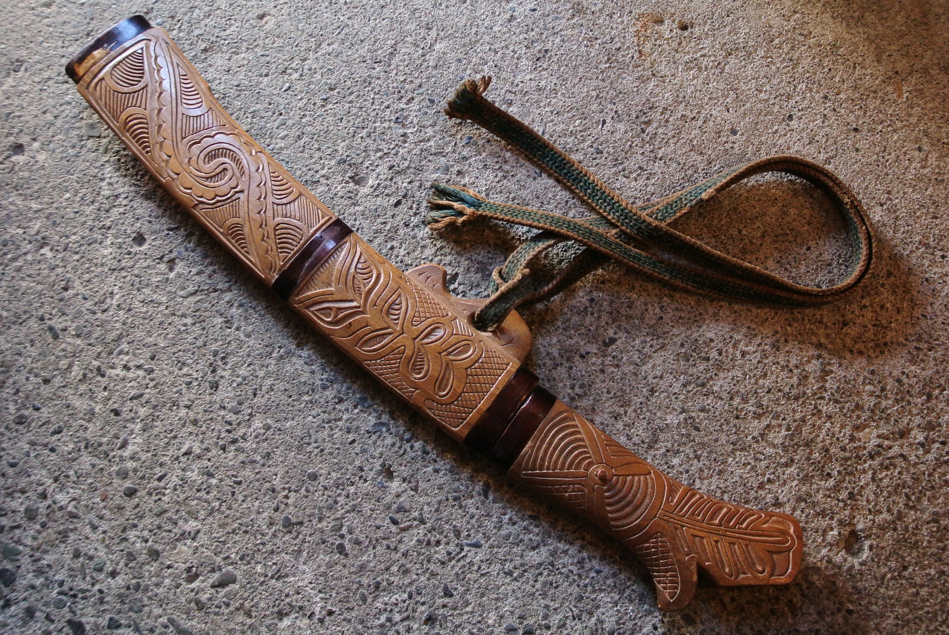 アイヌマキリ山刀。タシロ 山刀（タシロ） 文化遺産オンライン